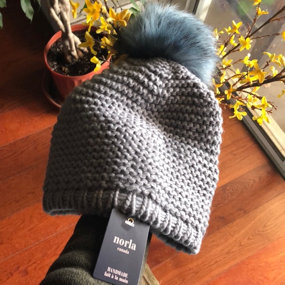 Norla Faux Fur Pompom Cinched Knit Beanie - Picture 3 of 7